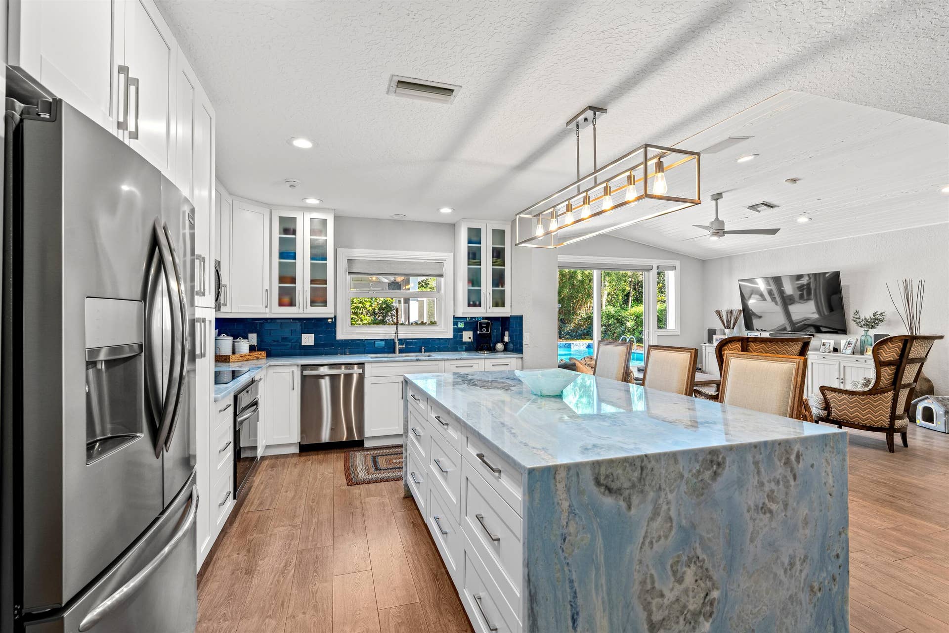 KITCHEN_ANGLE_RIGHT