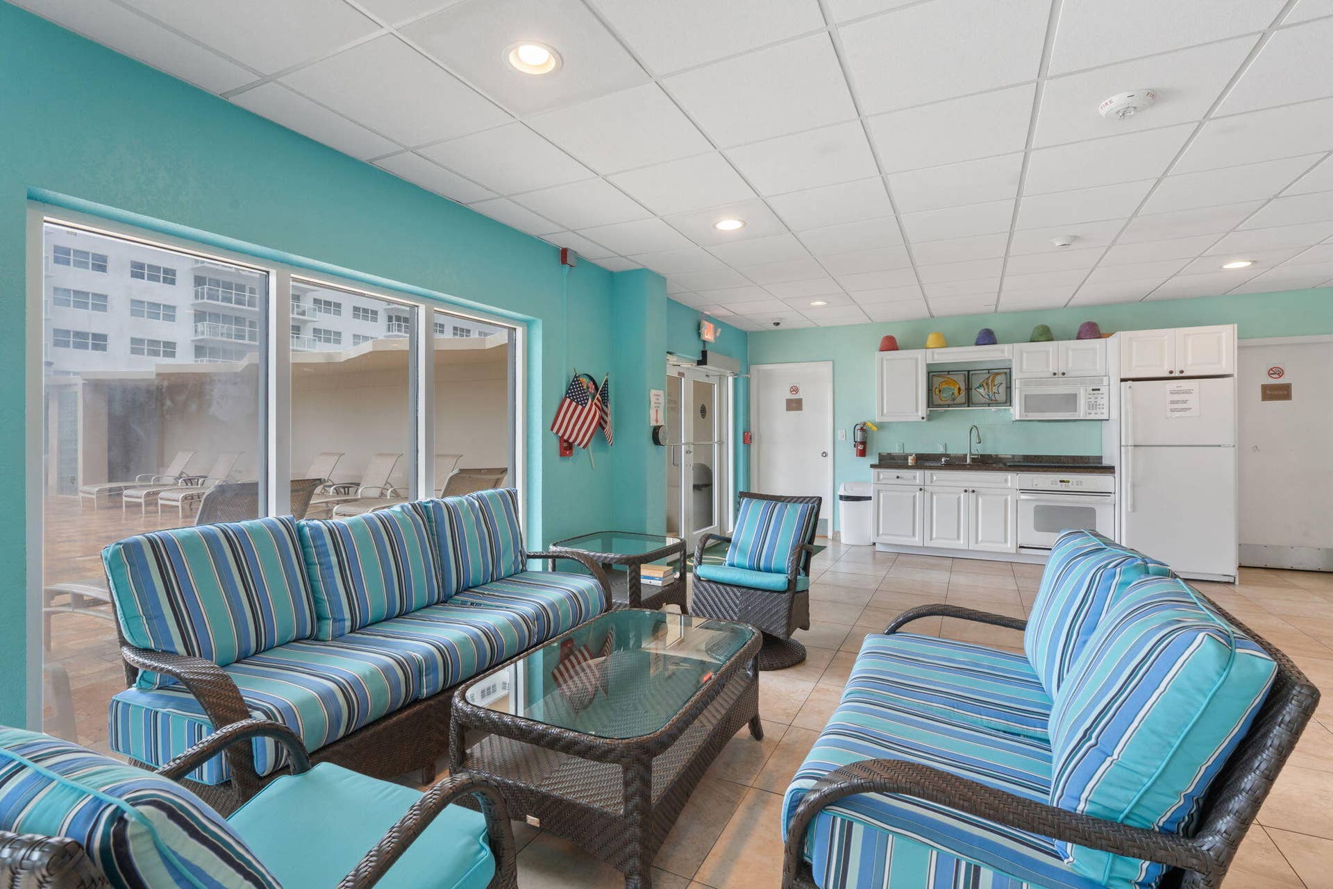 133 N POMPANO BEACH Boulevard, #PH-11, Pompano Beach, FL 33062 Lobby