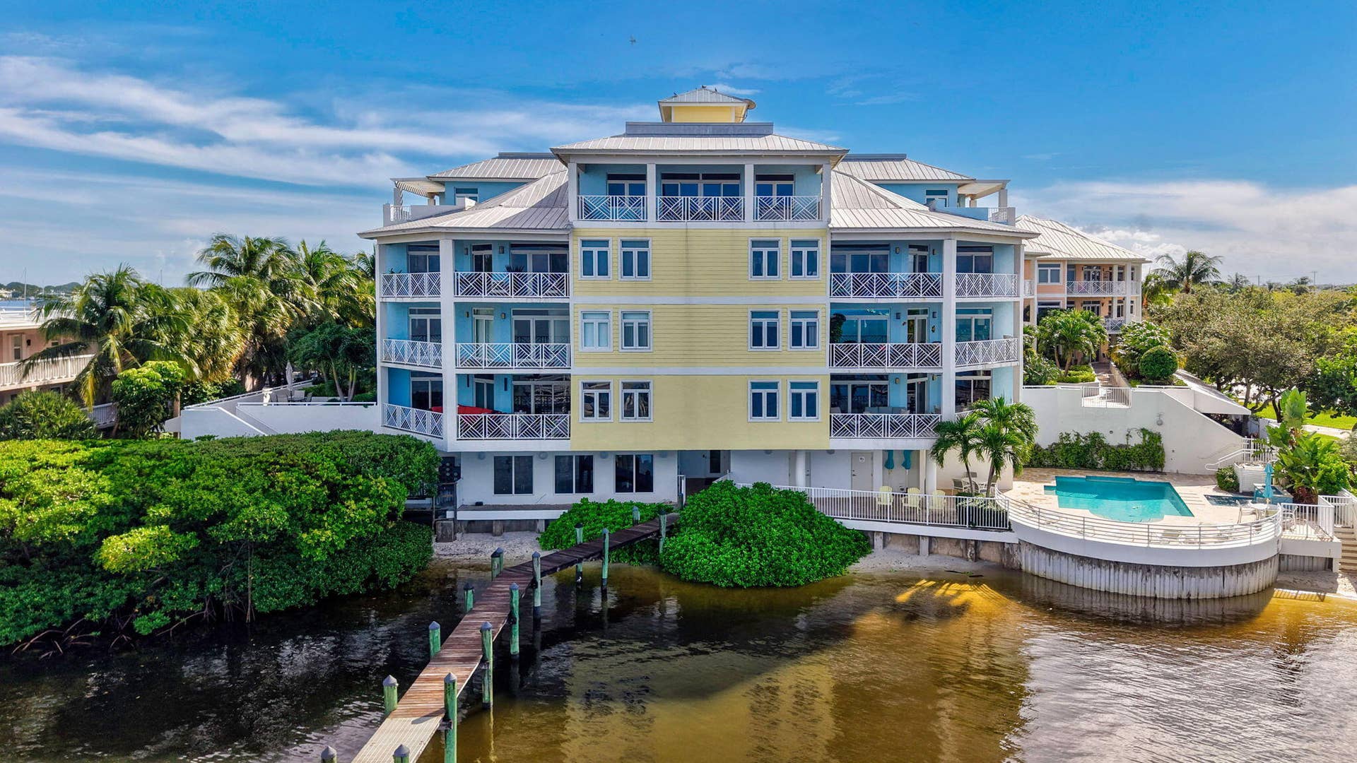 309 E OCEAN Avenue, #202, Lantana, FL 33462 58-web-or-mls-DJI_20261004155420_0054_D_