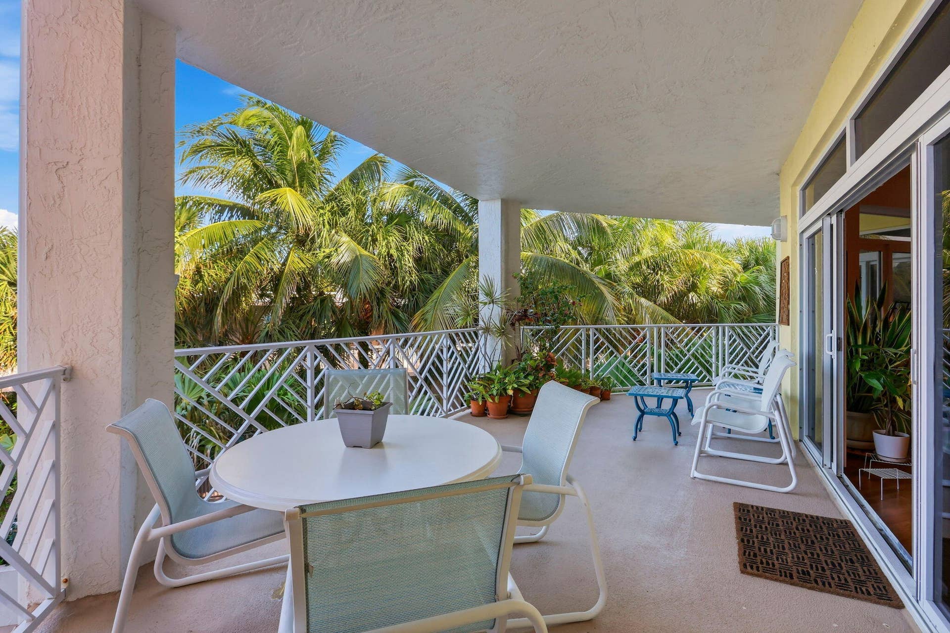 309 E OCEAN Avenue, #202, Lantana, FL 33462 45-web-or-mls-061_0E2A0842