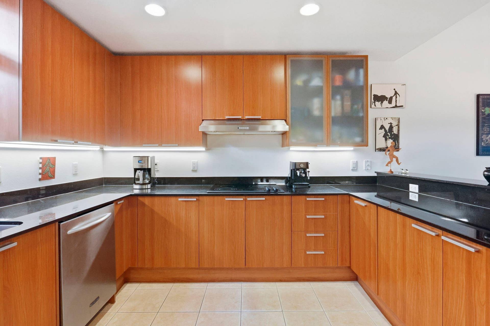 309 E OCEAN Avenue, #202, Lantana, FL 33462 16-web-or-mls-032_0E2A0869