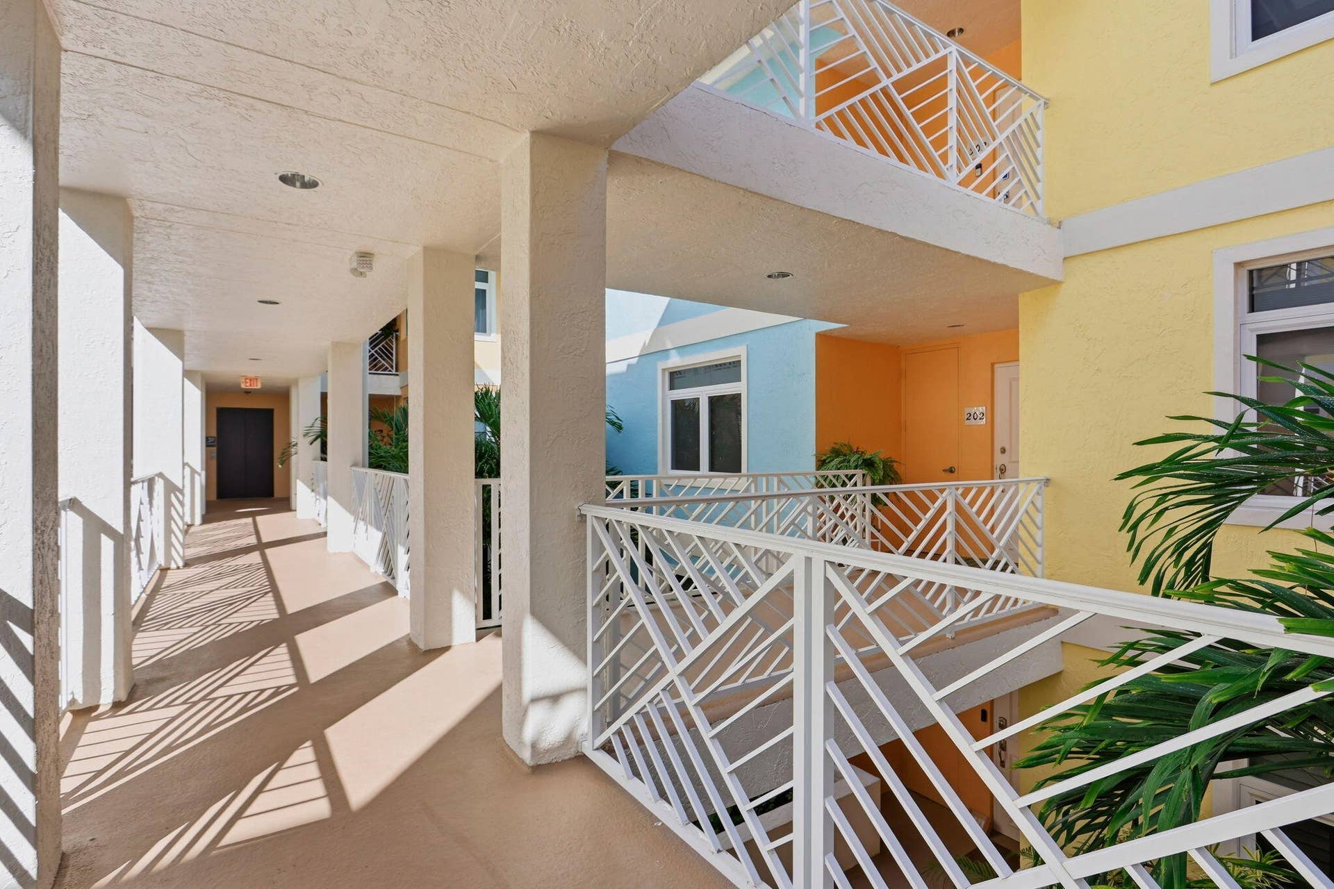 309 E OCEAN Avenue, #202, Lantana, FL 33462 1-web-or-mls-002_0E2A0818