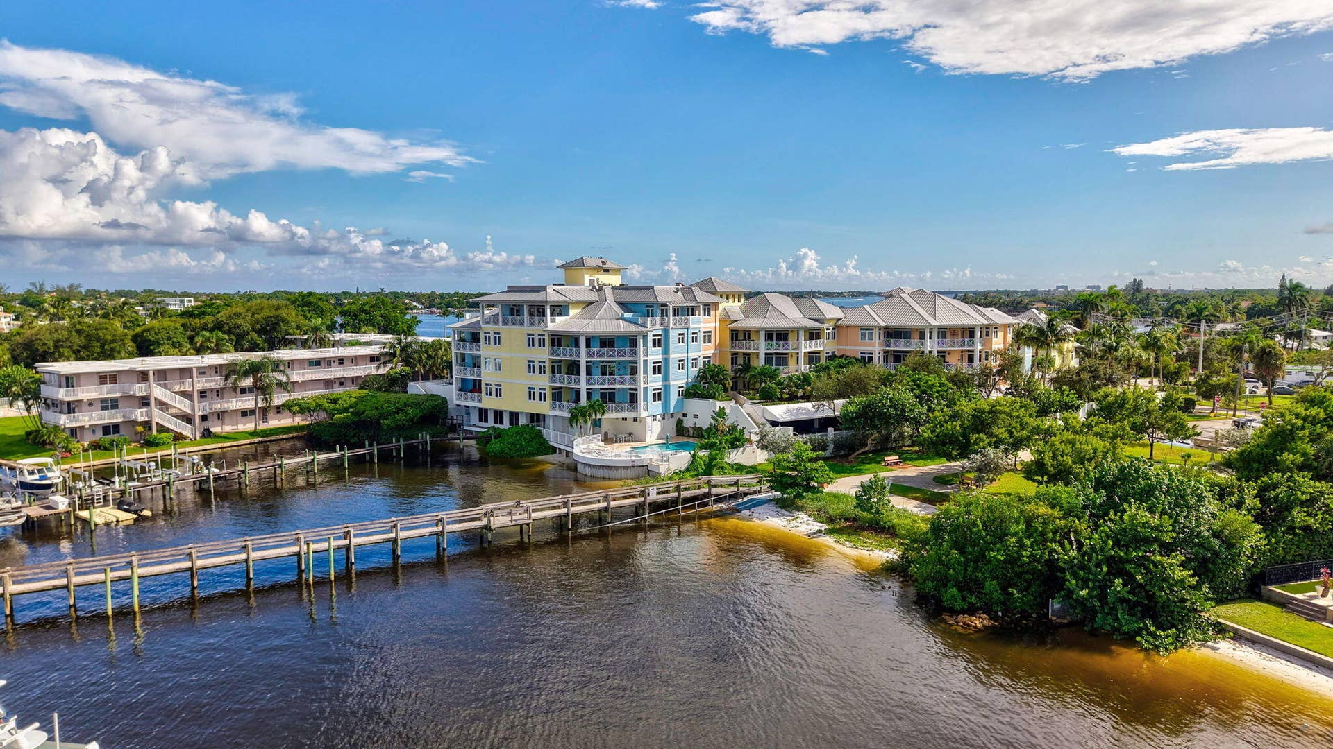 309 E OCEAN Avenue, #202, Lantana, FL 33462 54-web-or-mls-DJI_20261004155334_0034_D_