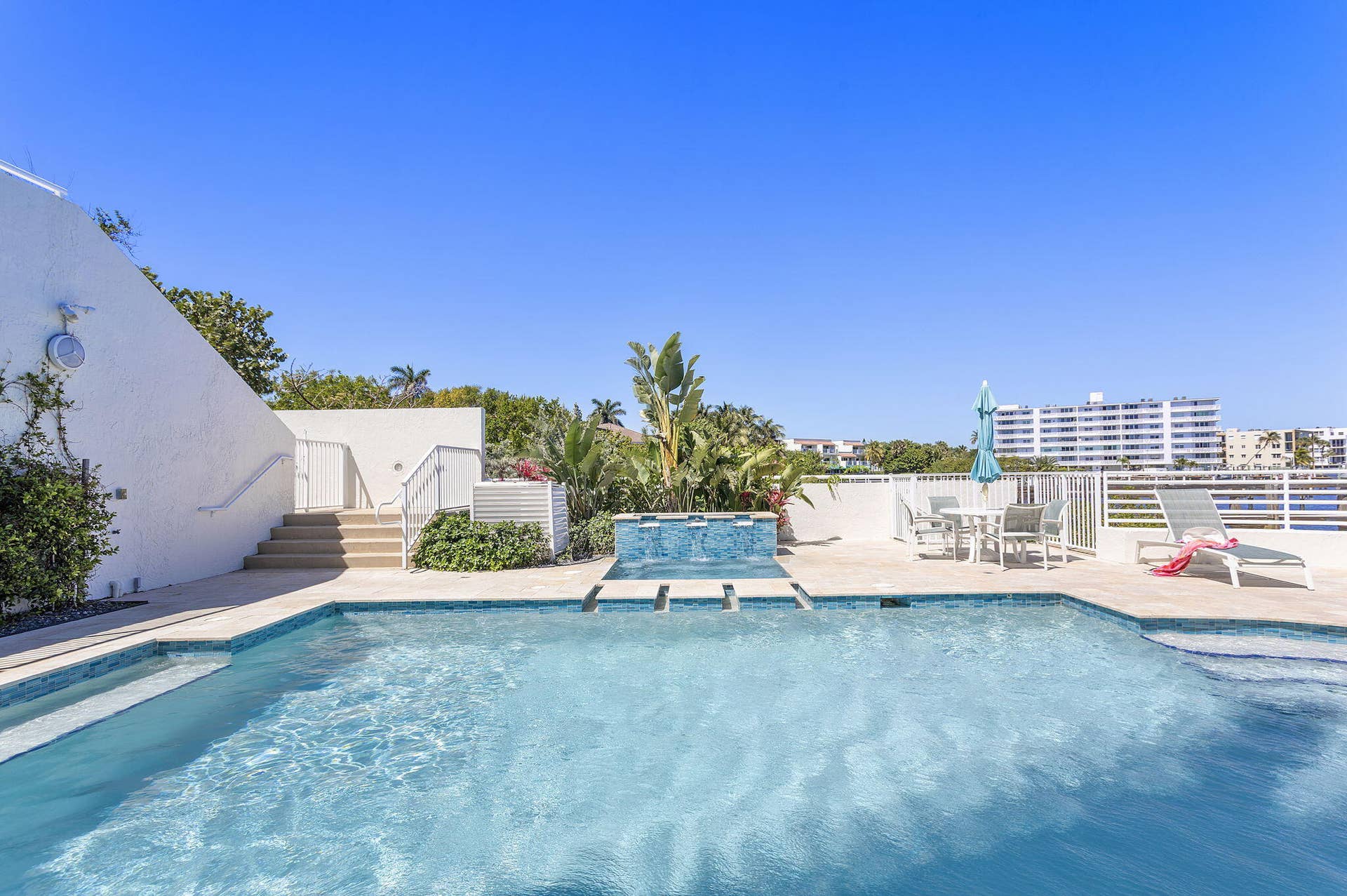 309 E OCEAN Avenue, #202, Lantana, FL 33462 76-web-or-mls-58-print-0E2A9583