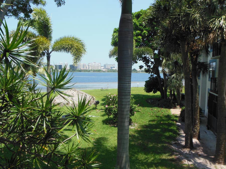 Property photo for 728 EXECUTIVE CENTER Drive, #27, West Palm Beach, FL