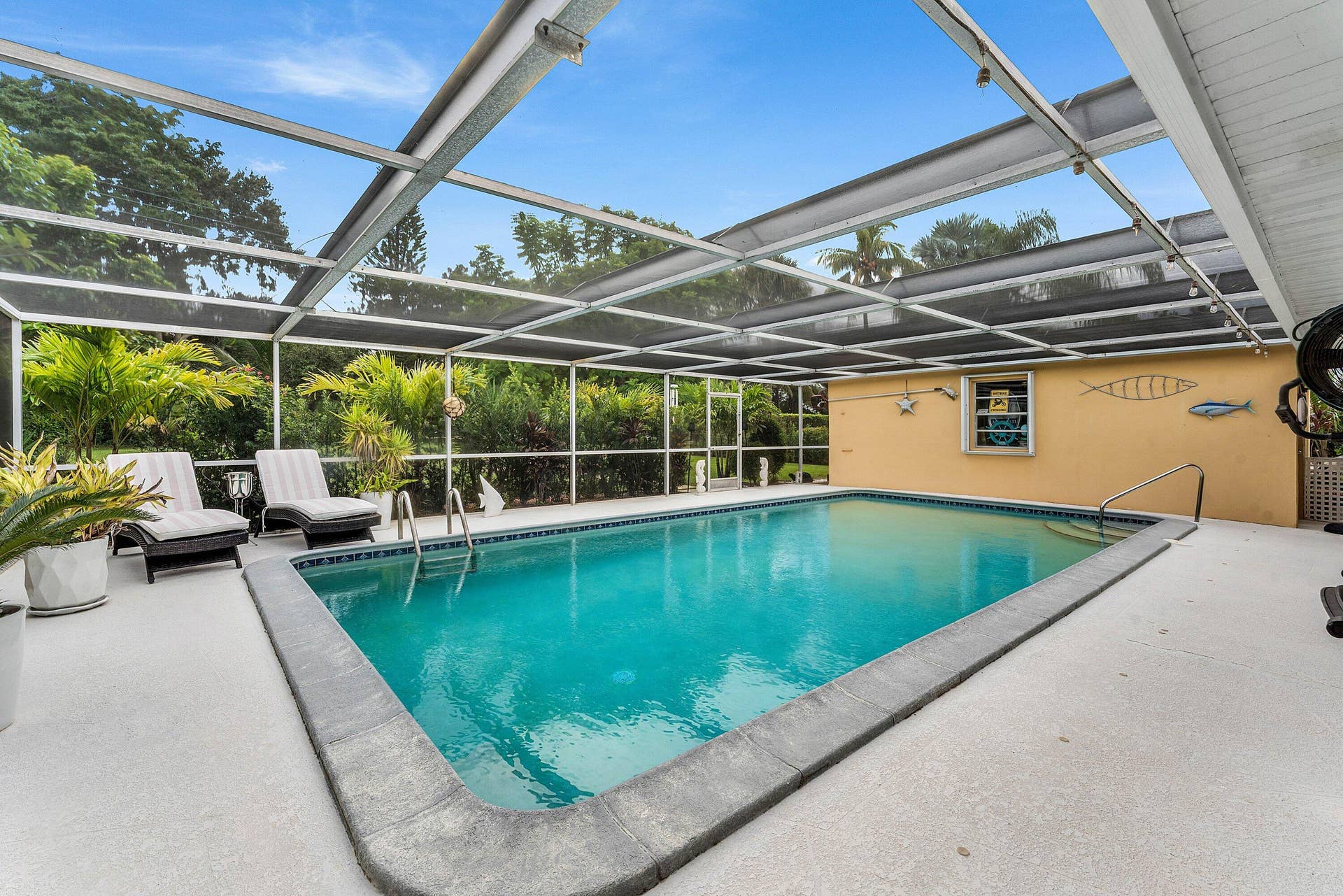 Screened Pool