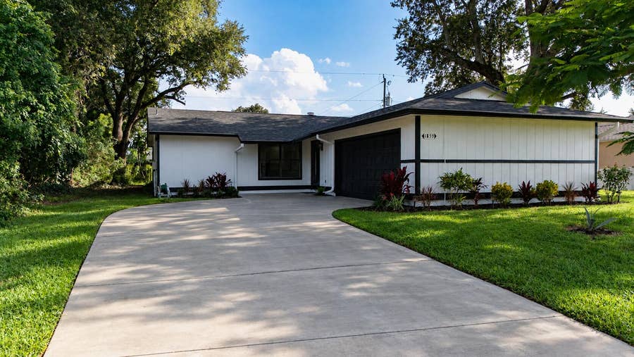 Property photo for 1855 SW BRADWAY Lane, Port St Lucie, FL