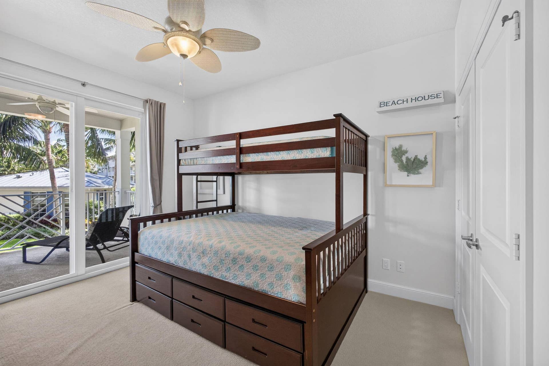 Bunk Bed Sleeps 4