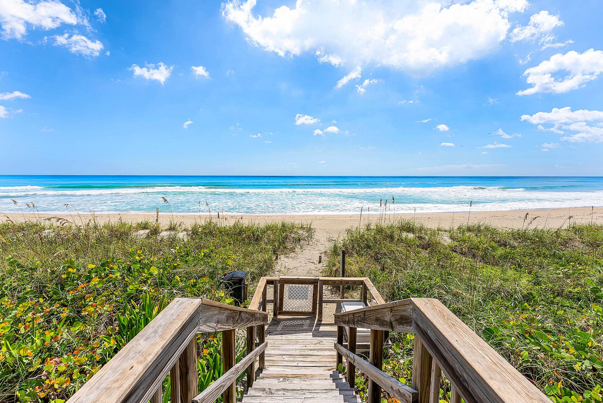 13 Sloans Curve Drive, Palm Beach, FL 33480 061-13SloansCurveDrive-PalmBeach-FL-3348