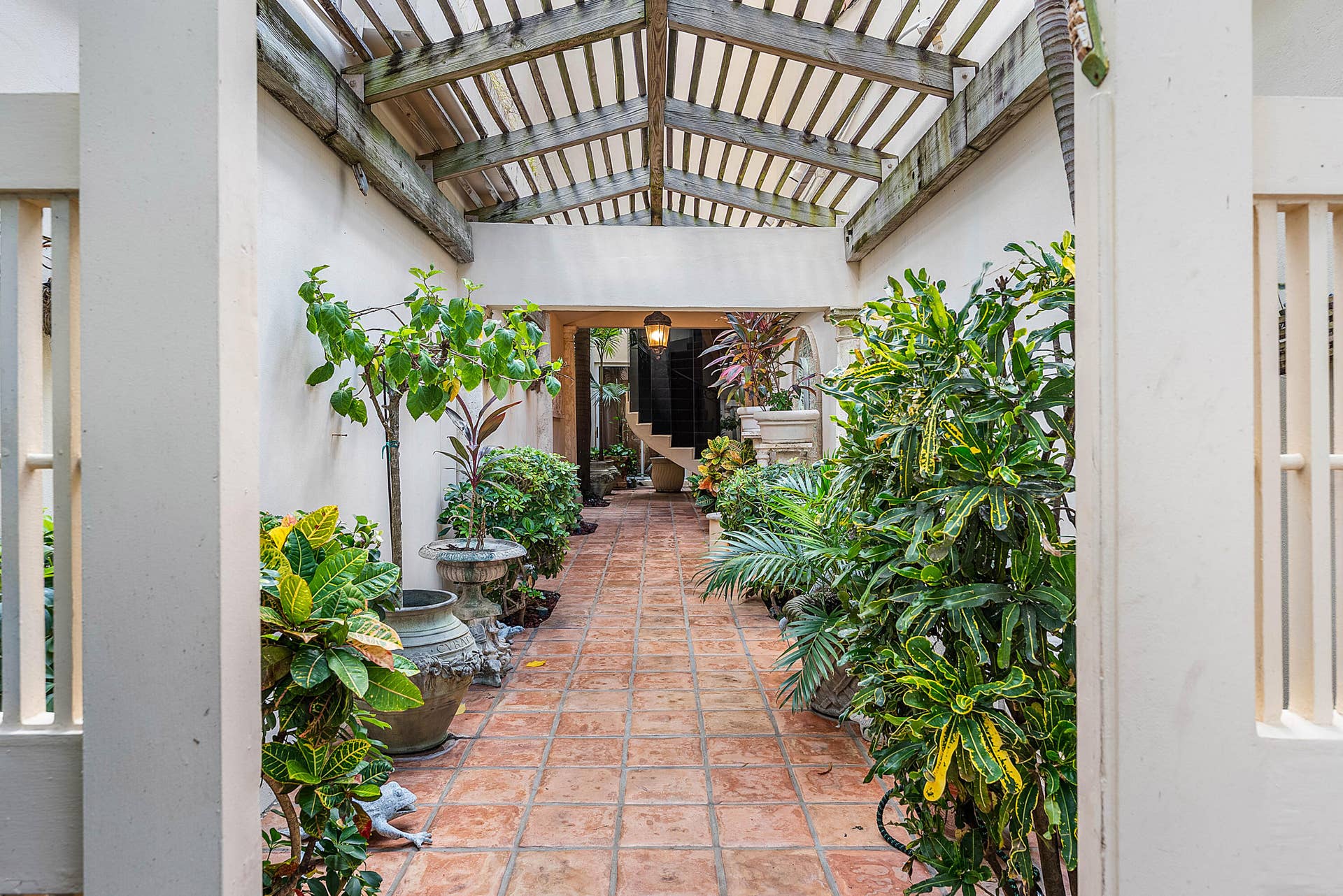 13 Sloans Curve Drive, Palm Beach, FL 33480 004-13SloansCurveDrive-PalmBeach-FL-3348