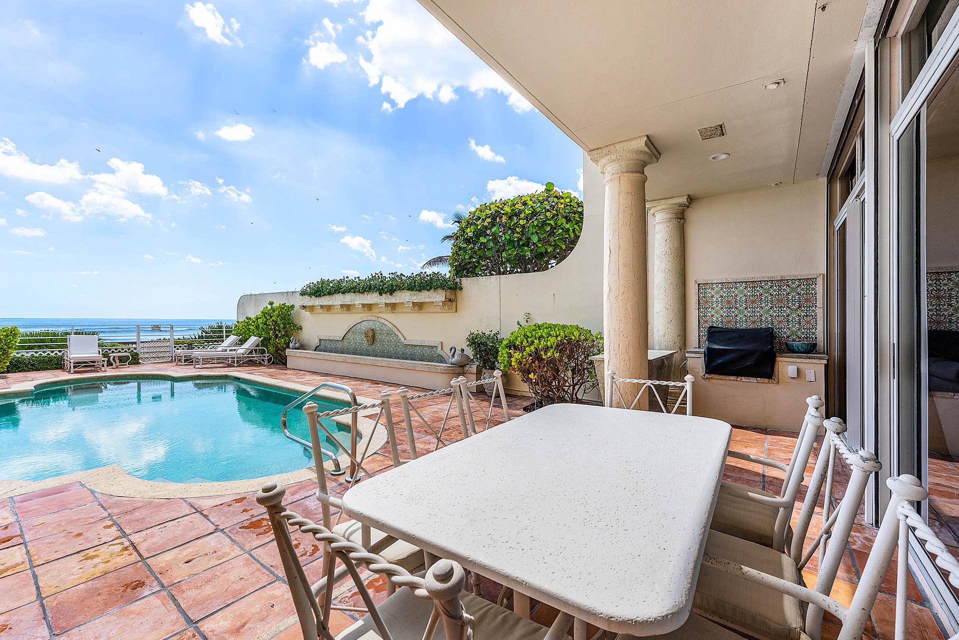 13 Sloans Curve Drive, Palm Beach, FL 33480 056-13SloansCurveDrive-PalmBeach-FL-3348