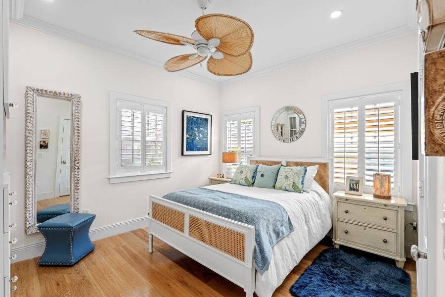 dash_BEDROOM_1_ANGLE