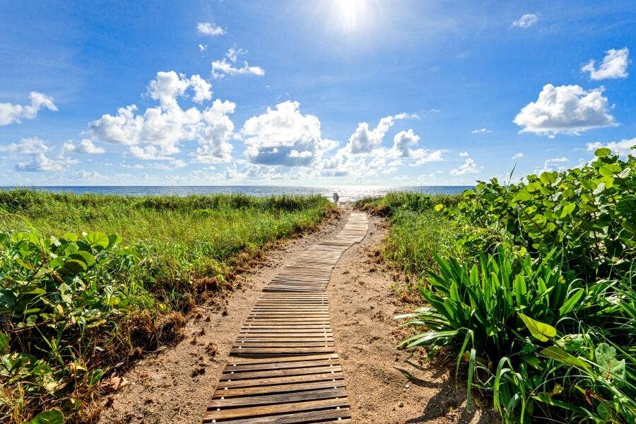 dash_BEACH_WALKWAY_COMMON_AREA