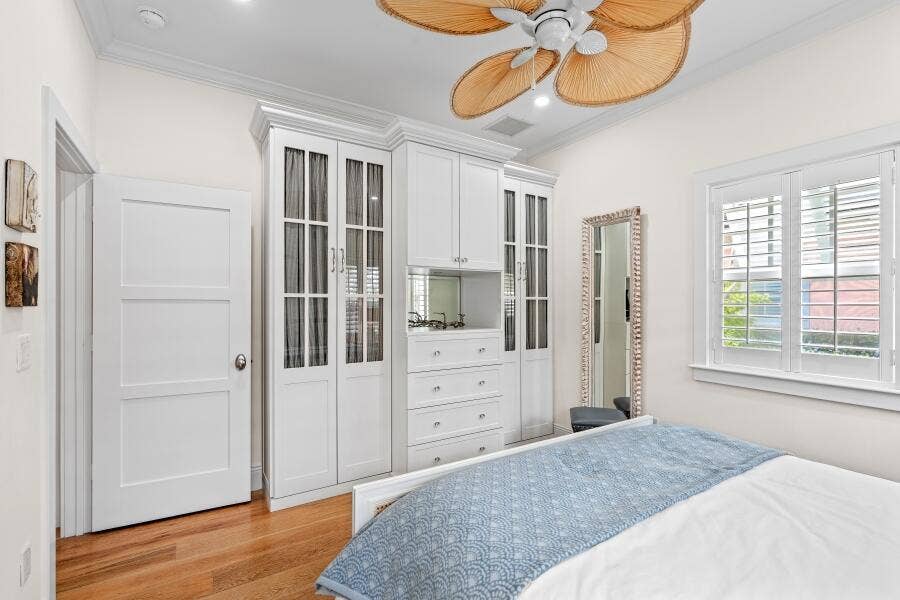 dash_BEDROOM_1_ANGLE_LEFT
