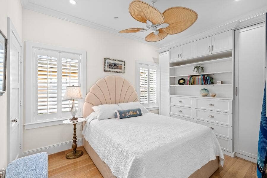dash_BEDROOM_2_ANGLE_RIGHT