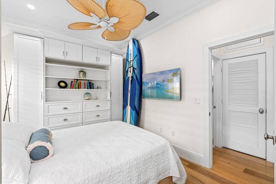 dash_BEDROOM_2_ANGLE_LEFT