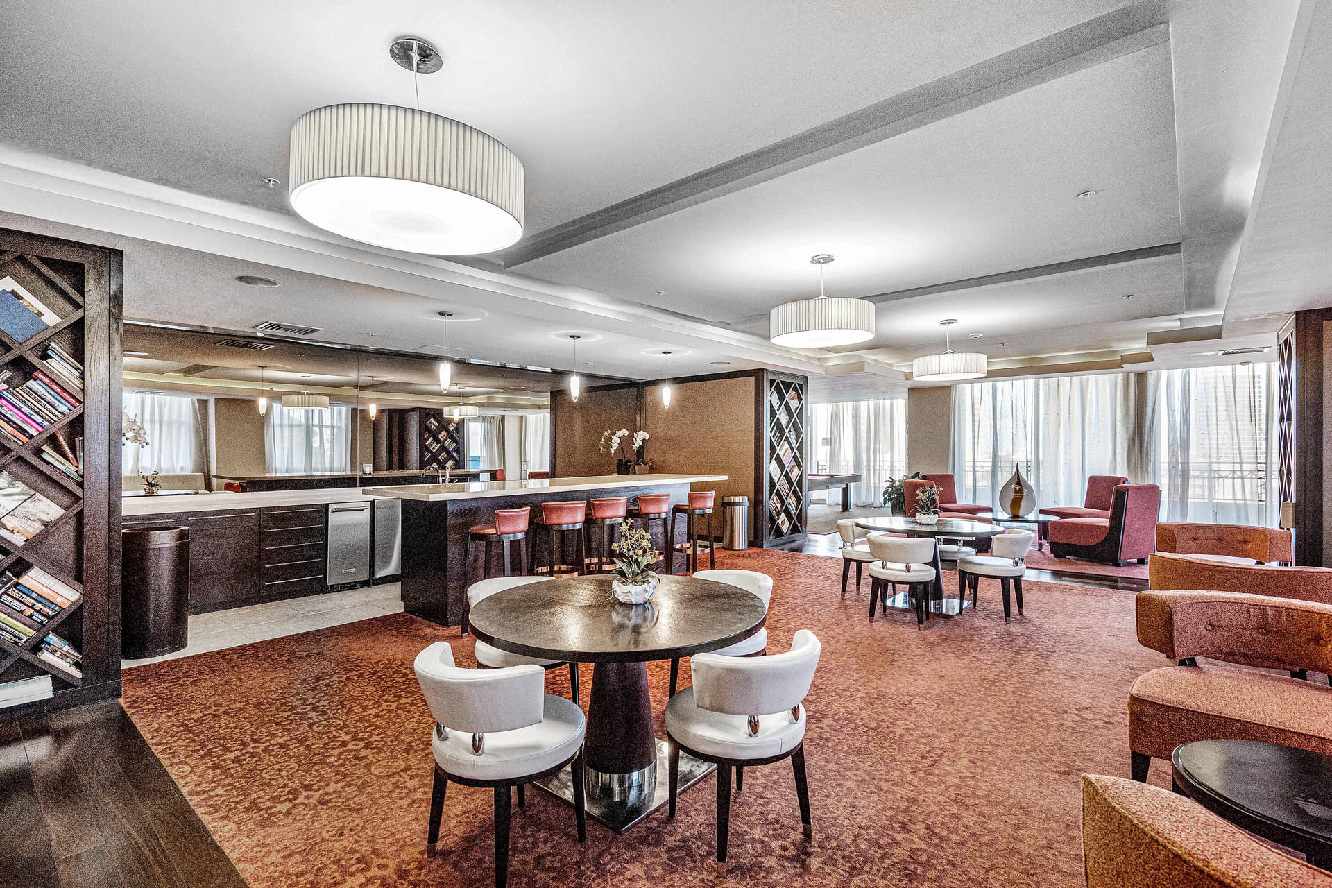 550 Okeechobee Boulevard, #1207, West Palm Beach, FL 33401 CLub Room Bar Area