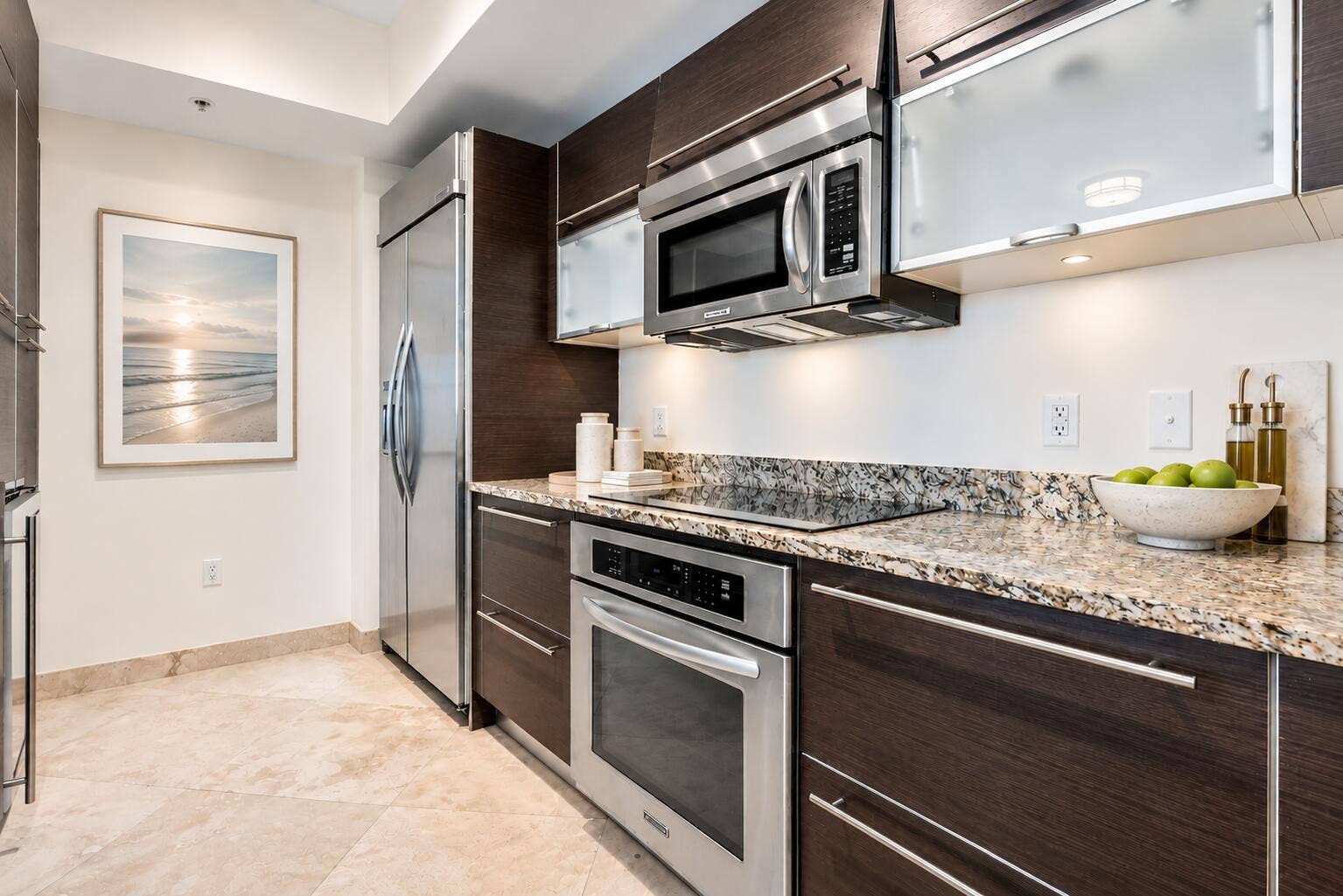 550 Okeechobee Boulevard, #1207, West Palm Beach, FL 33401 Kitchen Fully Fitted