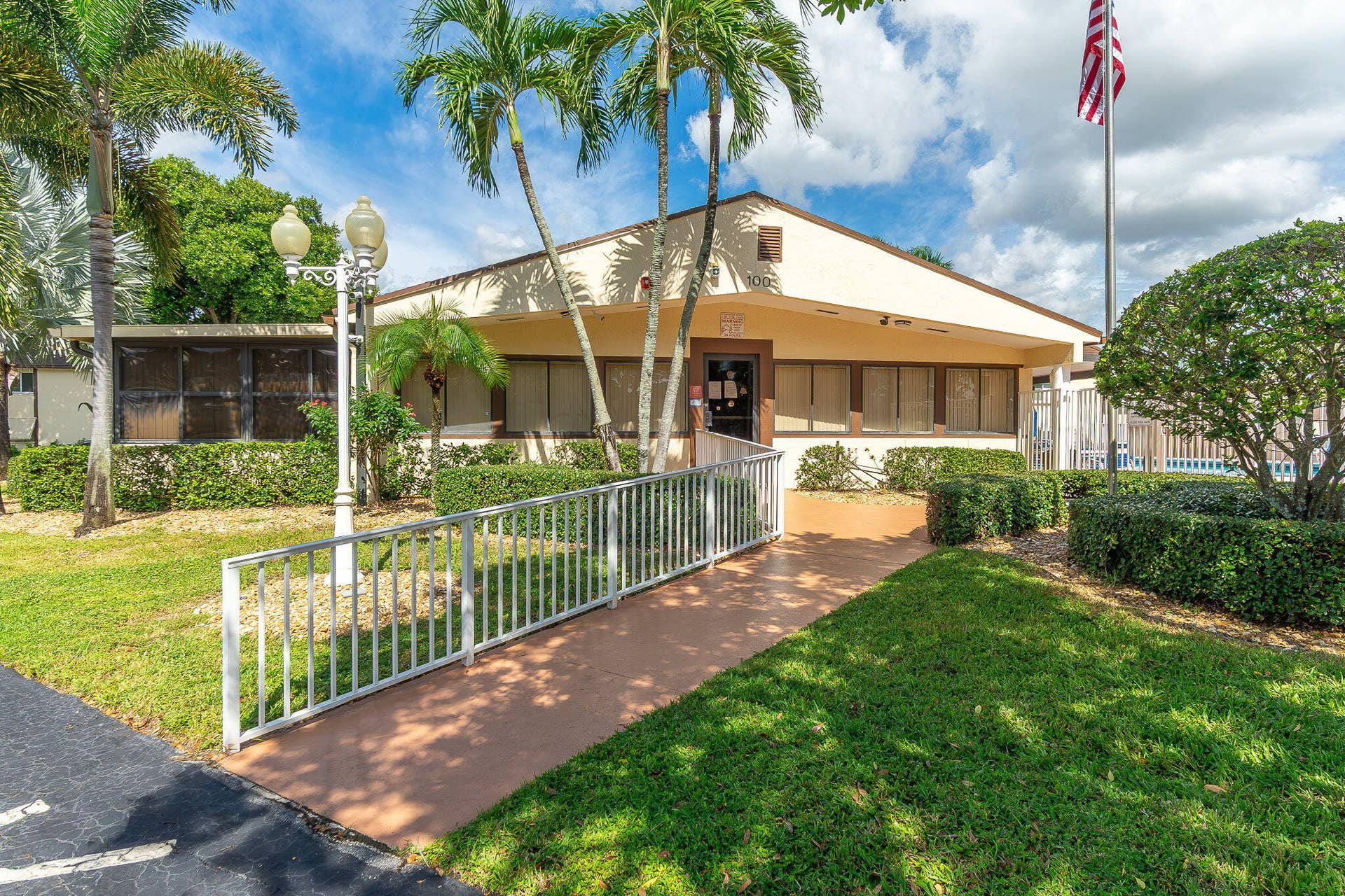 136 Lake Pine Circle, #A1, Greenacres, FL 33463 22-web-or-mls-DSC00769