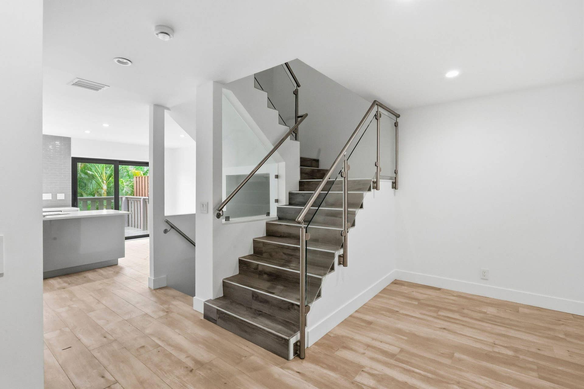 200 S Ocean Boulevard, #A-115, Delray Beach, FL 33483 Glass & SS Railngs
