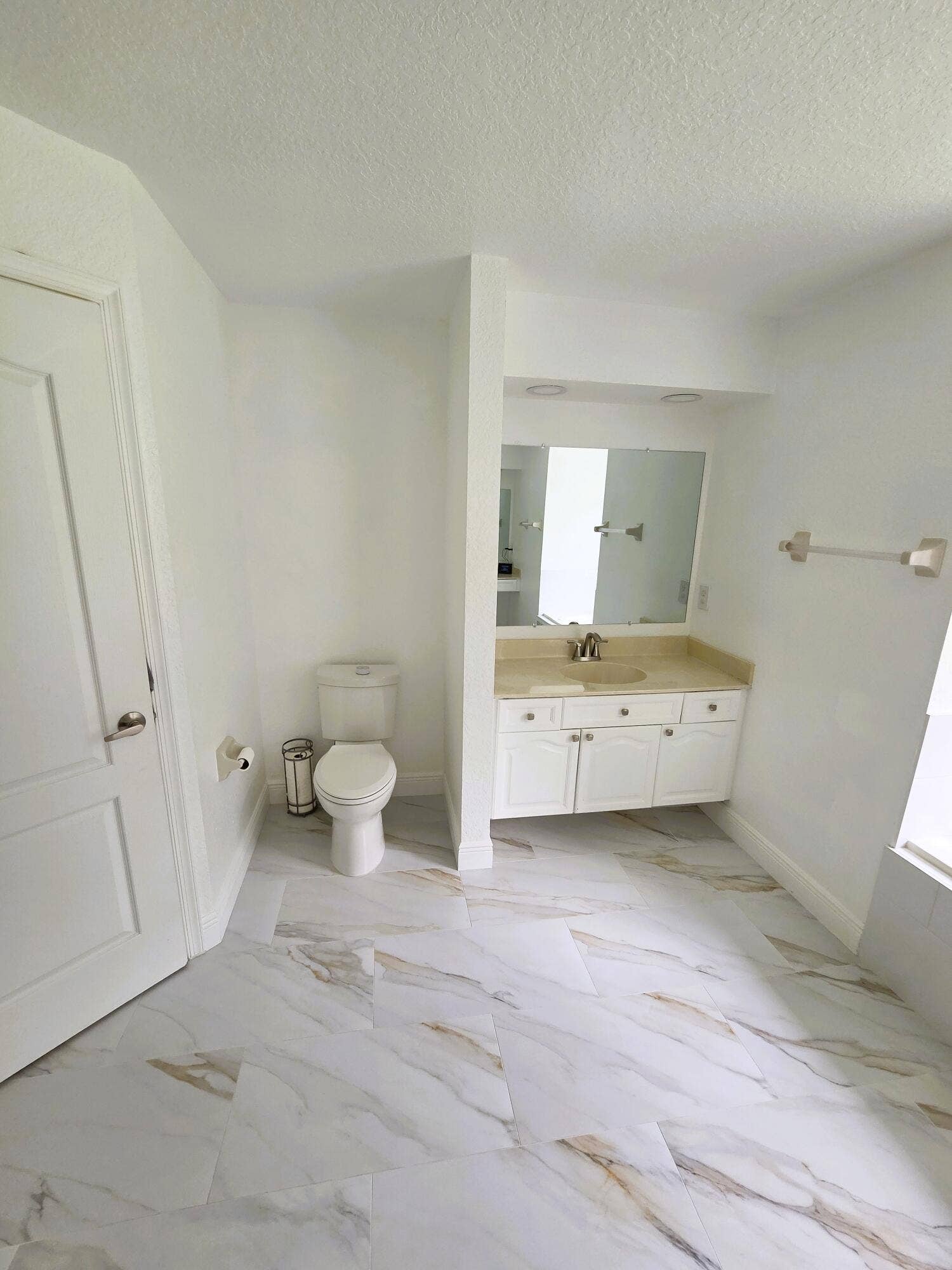 17149 W Alan Black Boulevard, The Acreage, FL 33470 17149 Master Suit Fullbath 2