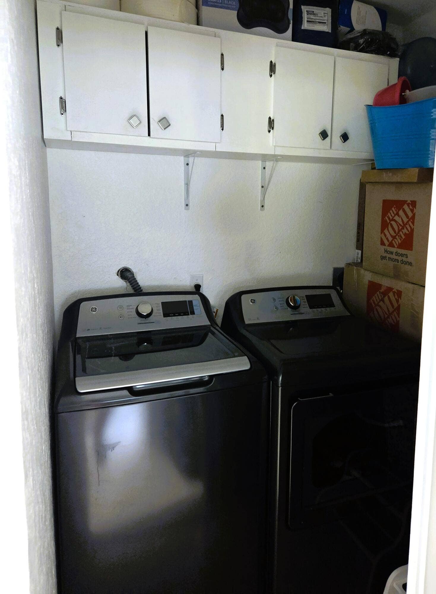 17149 W Alan Black Boulevard, The Acreage, FL 33470 17149 Laudry Room