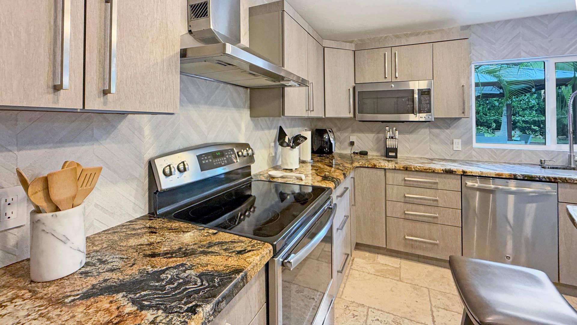 kitchen2