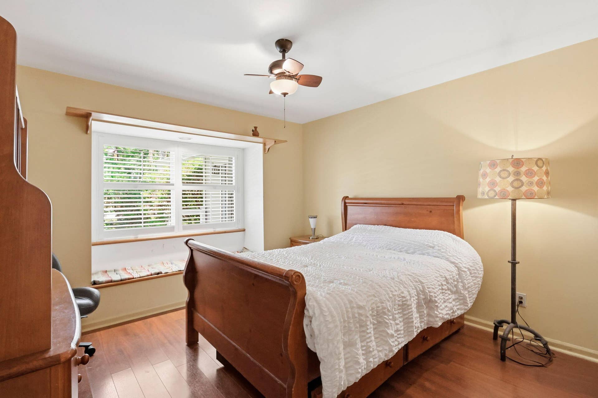 Built in bay window seat