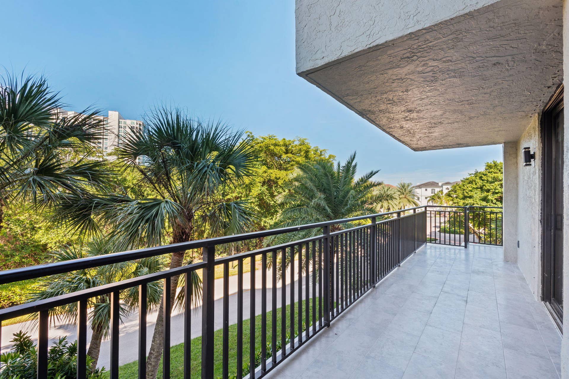 Wrap Around Balcony