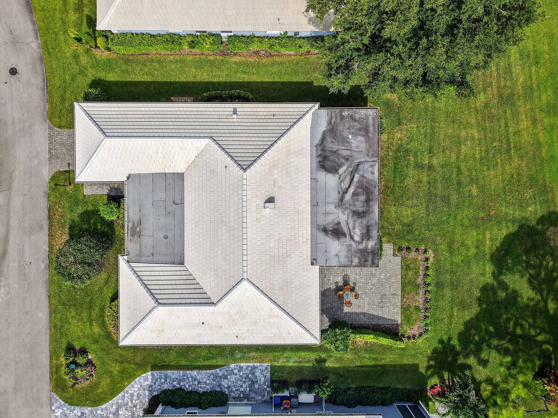 4860 S LAKE Drive, Boynton Beach, FL 33436 68-web-or-mls-DJI_20250731162207_0263_D