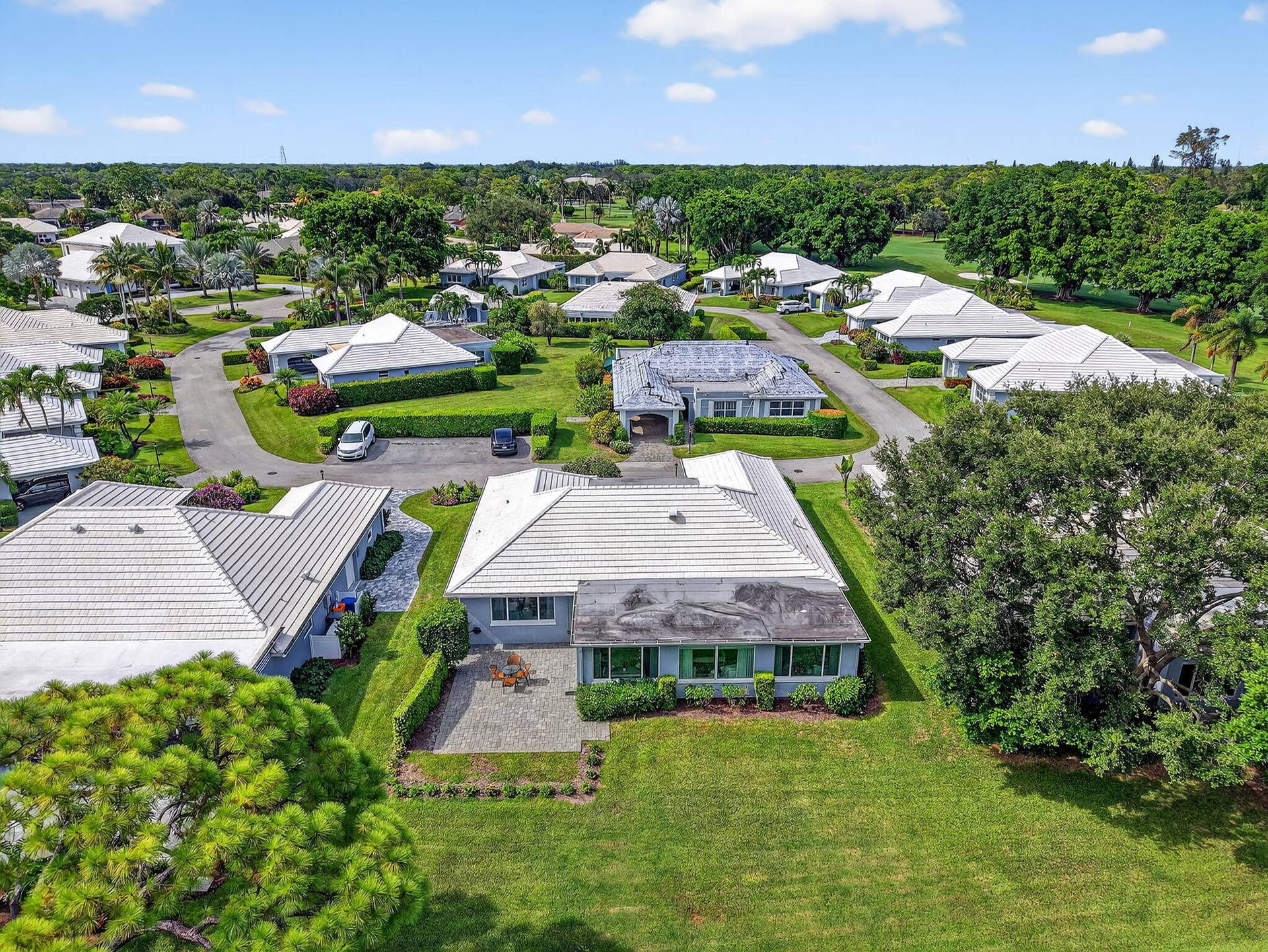4860 S LAKE Drive, Boynton Beach, FL 33436 66-web-or-mls-DJI_20250731162131_0255_D