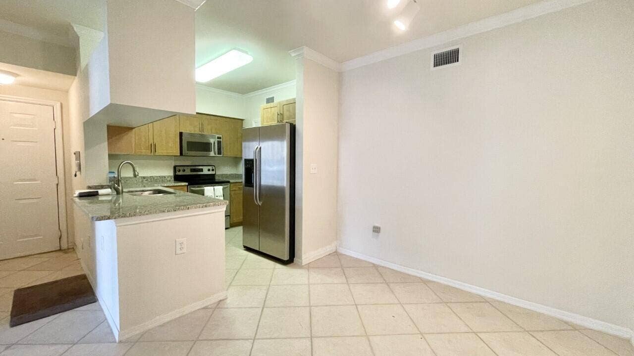 6530 Emerald Dunes Drive, West Palm Beach, FL 33411 Kitchen