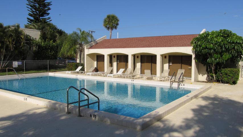 150 pineview pool