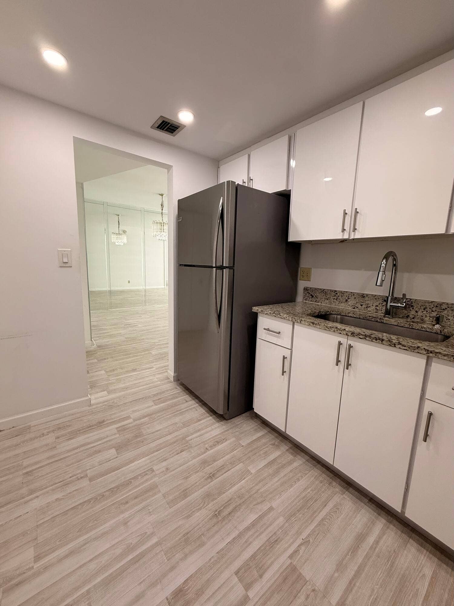 101 BRINY Avenue, #1010, Pompano Beach, FL 33062 Kit a