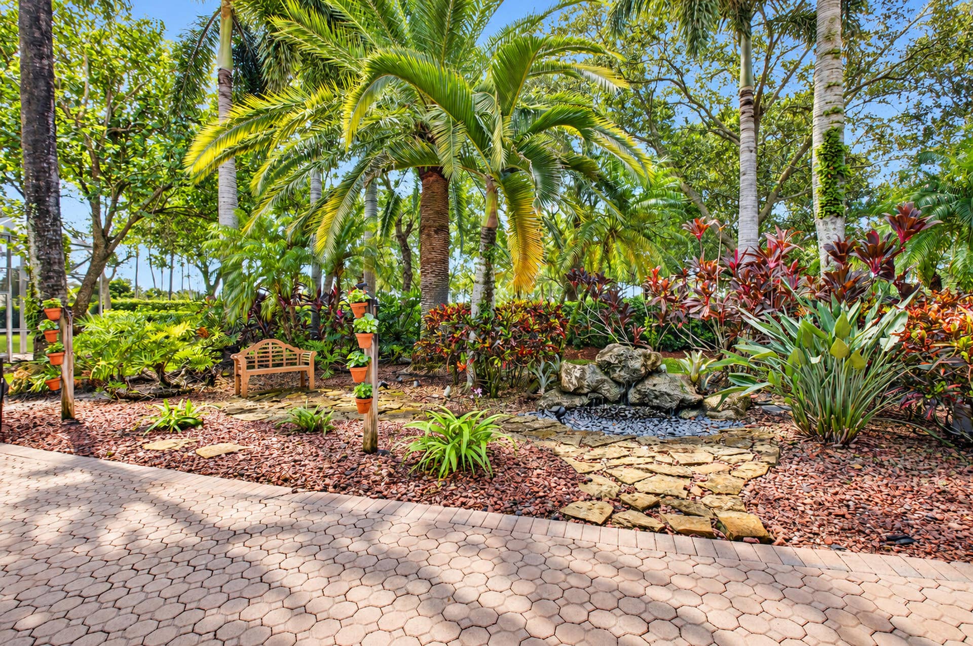 6946 MILANI Street, Lake Worth, FL 33467 Patio/Garden View