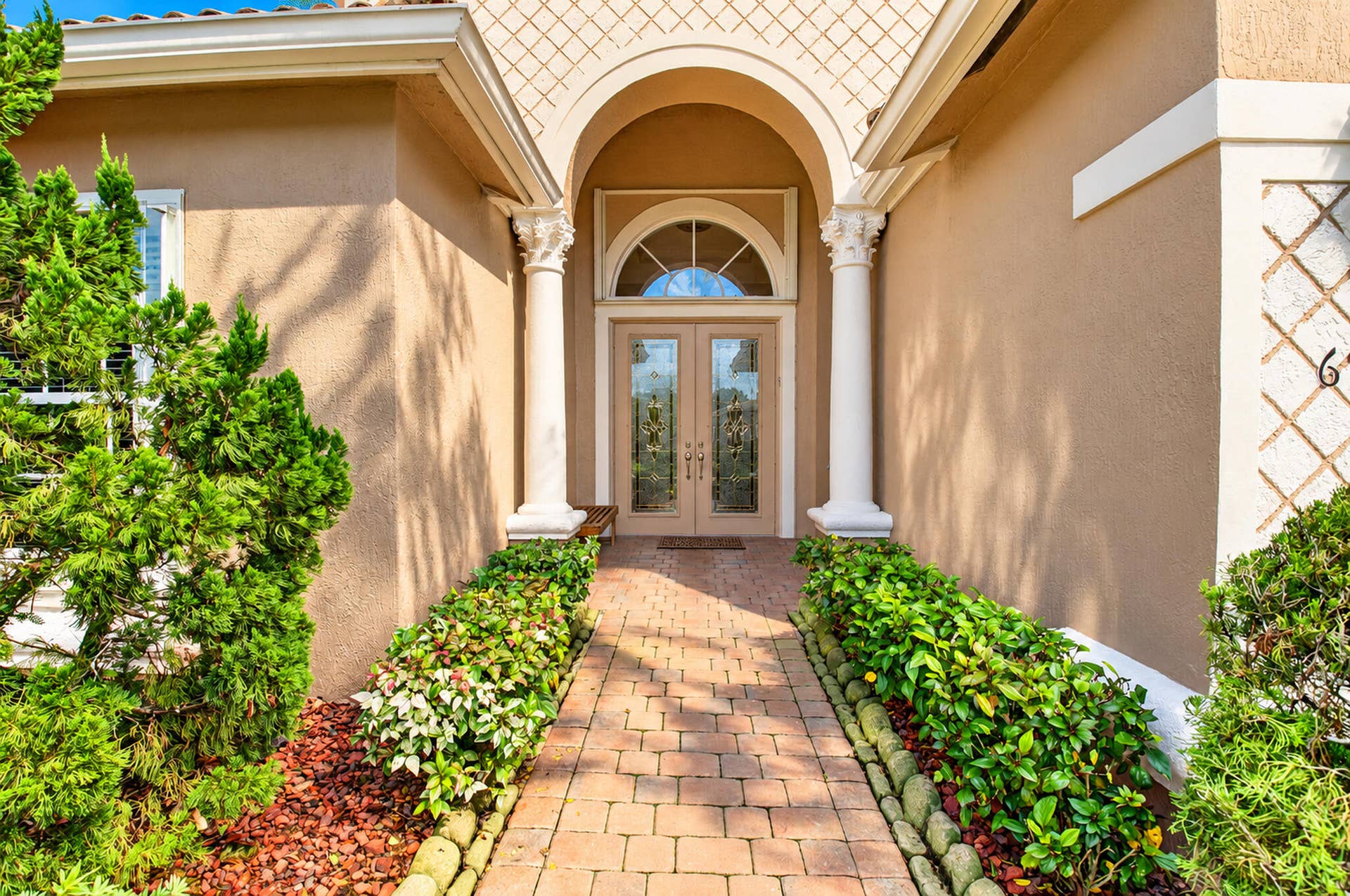 6946 MILANI Street, Lake Worth, FL 33467 Entry