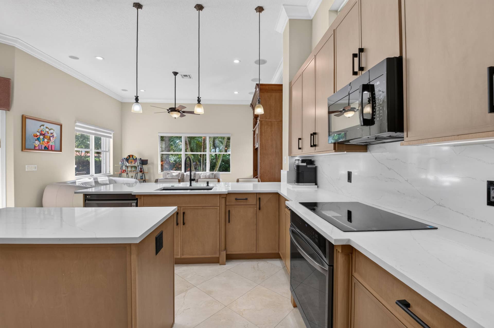 6946 MILANI Street, Lake Worth, FL 33467 Kitchen