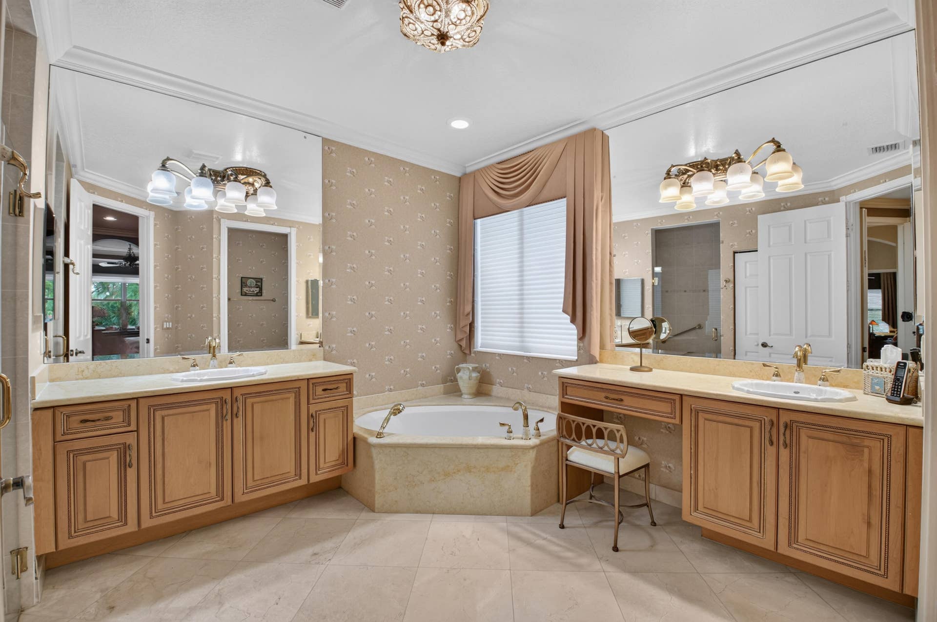 6946 MILANI Street, Lake Worth, FL 33467 Master Bath