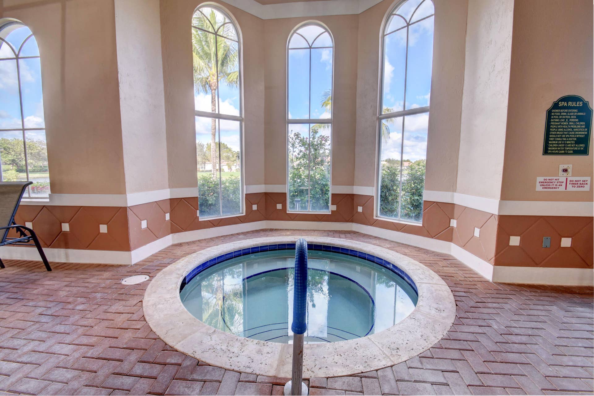 6946 MILANI Street, Lake Worth, FL 33467 Indoor Spa