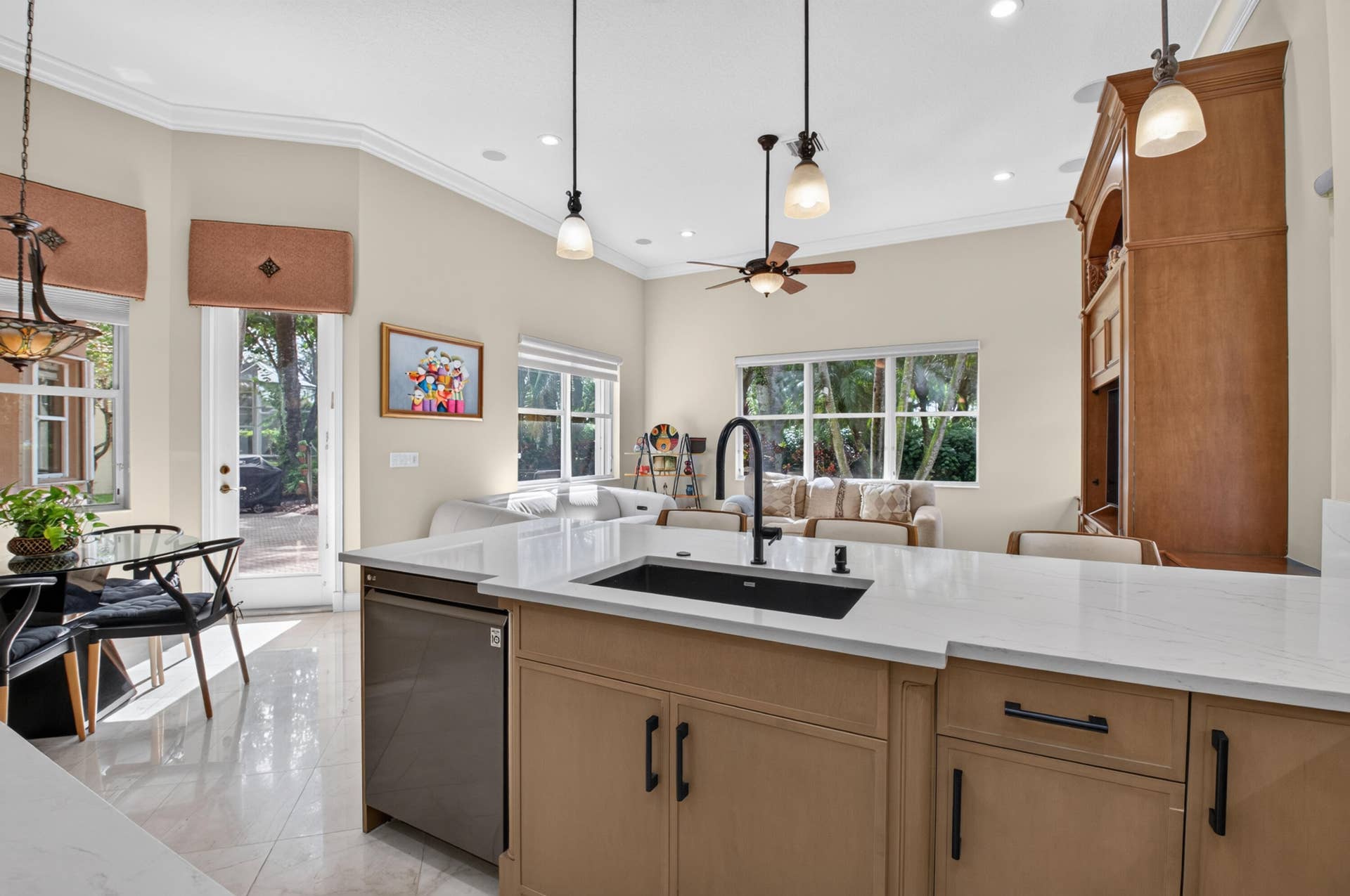 6946 MILANI Street, Lake Worth, FL 33467 Kitchen