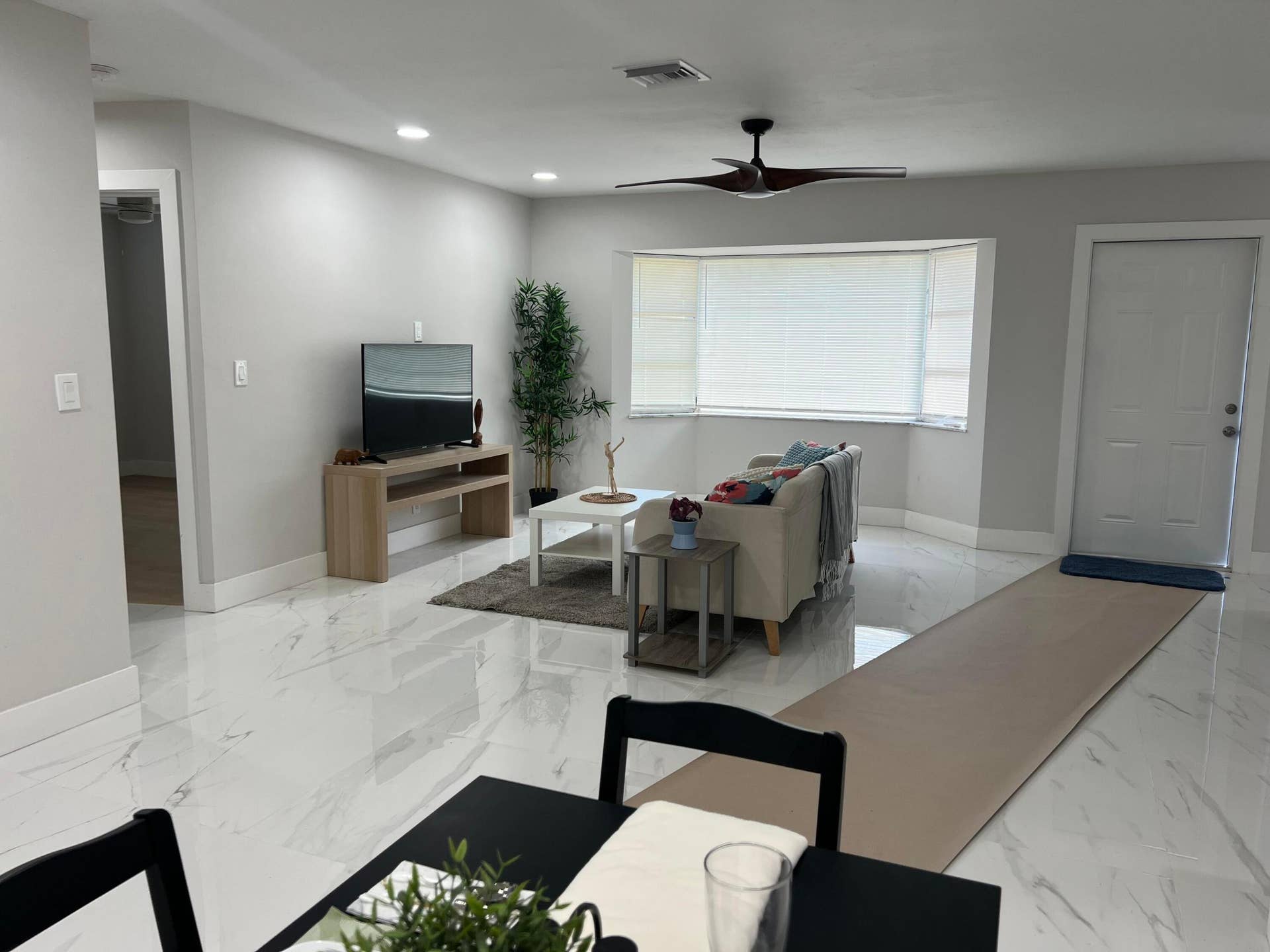 1101 NW 21ST Street, Fort Lauderdale, FL 33311 IMG_1855