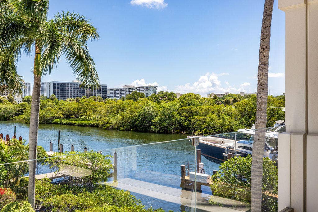 792 HARBOUR ISLE Court, North Palm Beach, FL 33410 ET6A4519