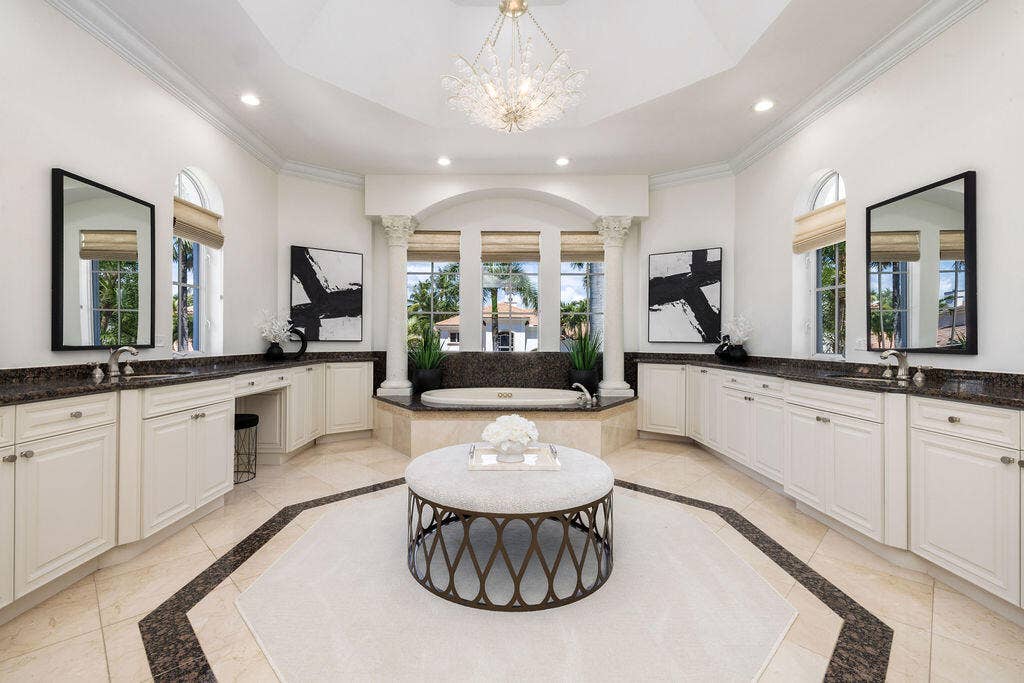 792 HARBOUR ISLE Court, North Palm Beach, FL 33410 ET6A4468