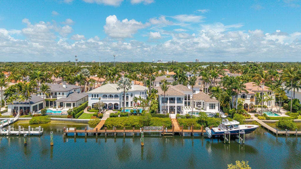 792 HARBOUR ISLE Court, North Palm Beach, FL 33410 DJI_20260520000439_0821_D
