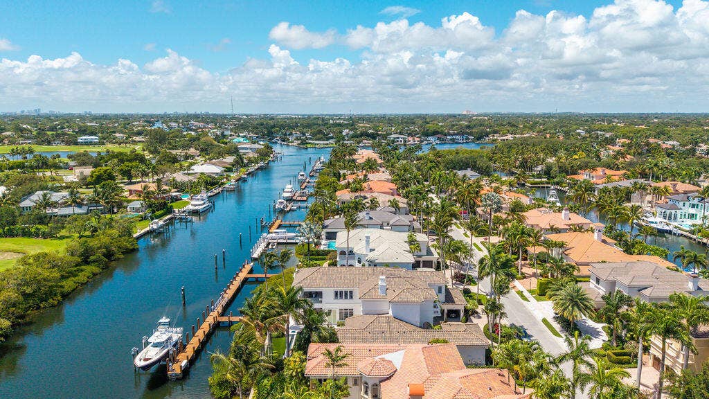 792 HARBOUR ISLE Court, North Palm Beach, FL 33410 DJI_20260520000547_0831_D