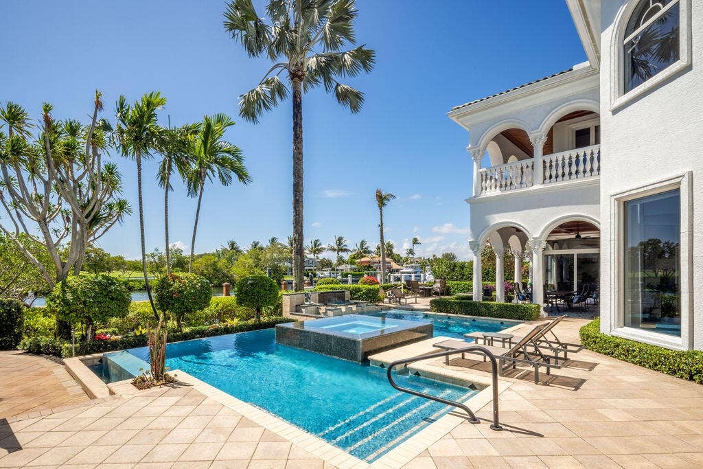792 HARBOUR ISLE Court, North Palm Beach, FL 33410 ET6A4250