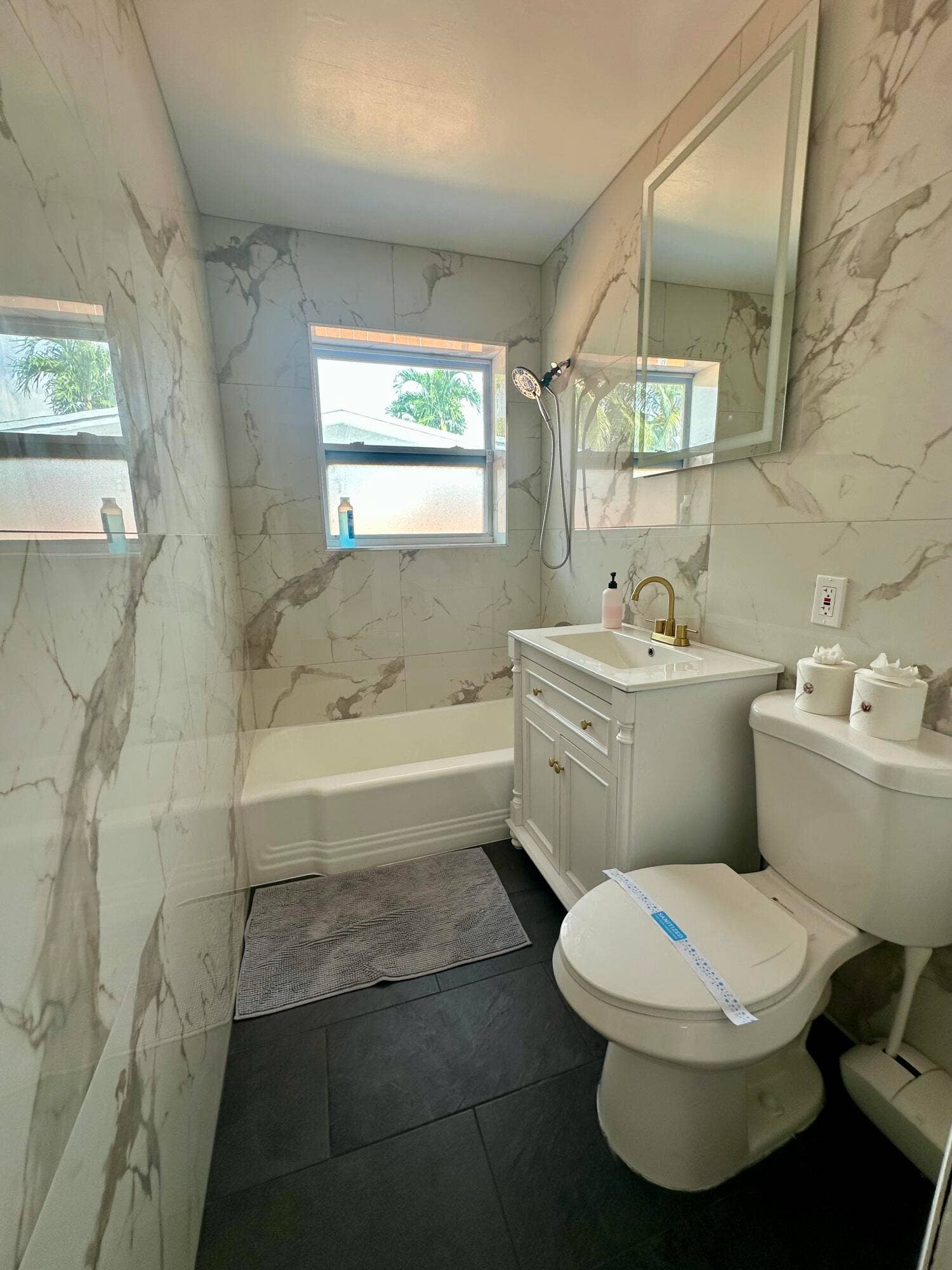 500 SE 9TH Court, #1-2, Fort Lauderdale, FL 33316 Bathroom 2