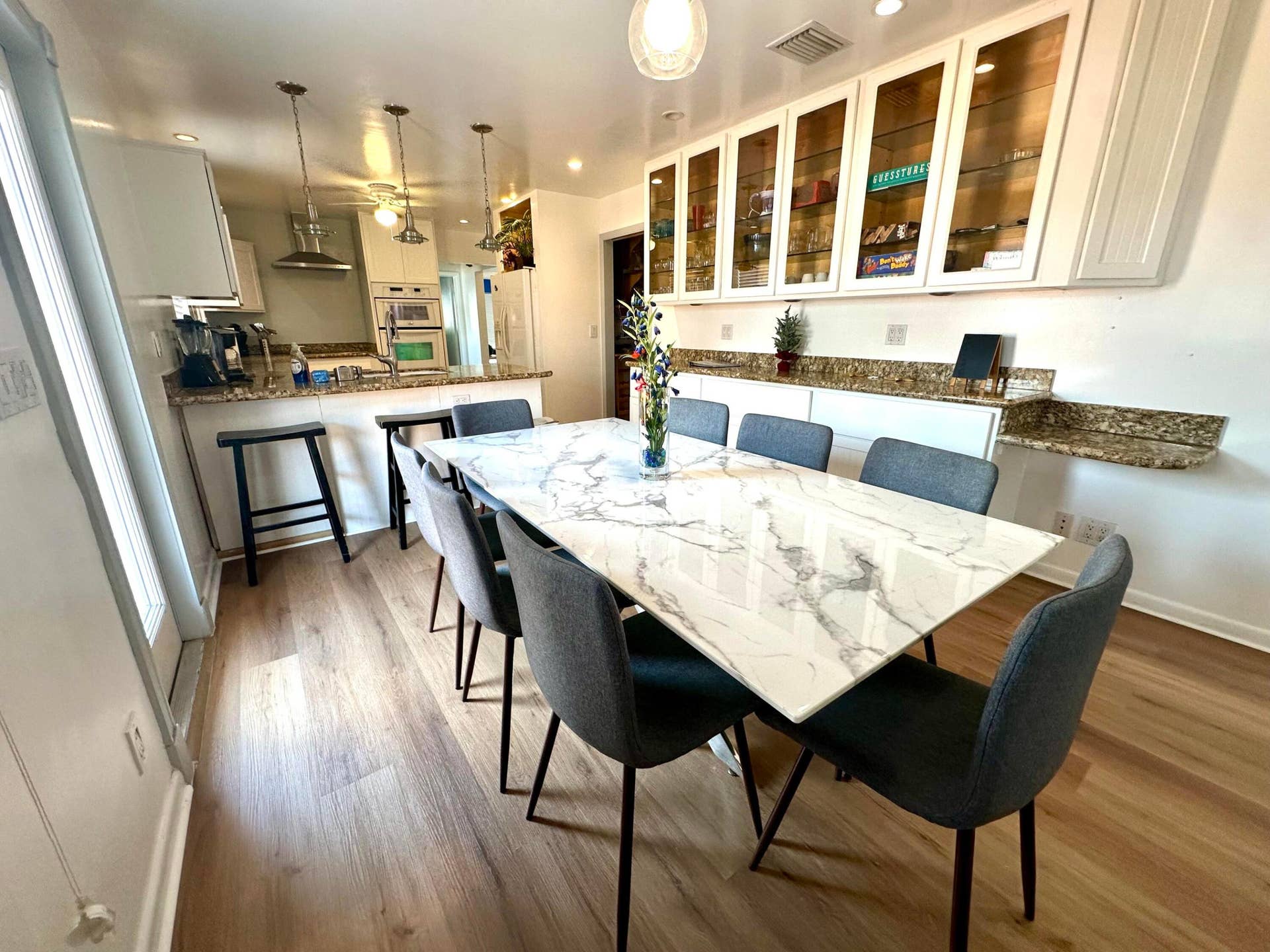 500 SE 9TH Court, #1-2, Fort Lauderdale, FL 33316 Dining-Kitchen