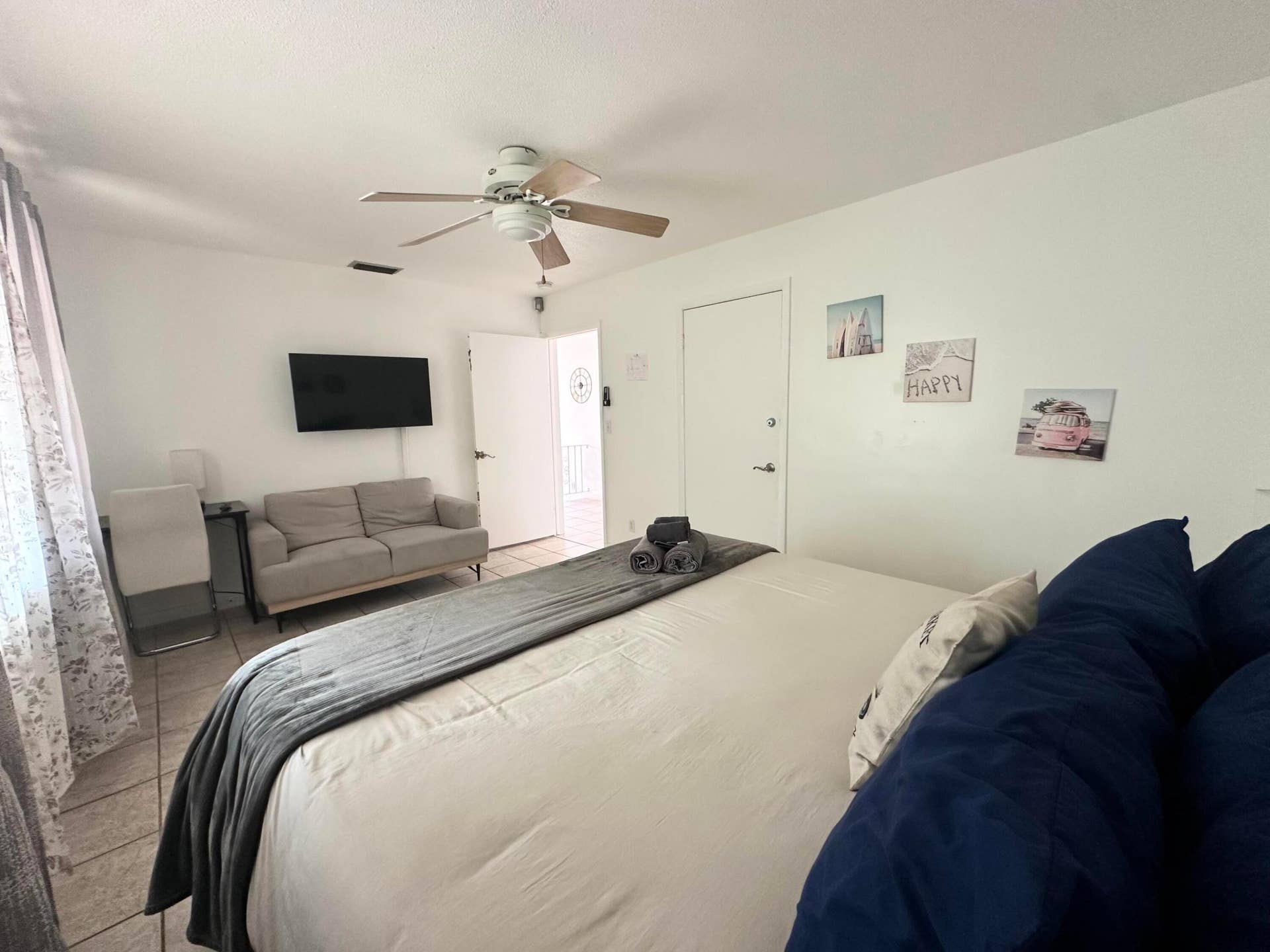 500 SE 9TH Court, #1-2, Fort Lauderdale, FL 33316 Bedroom 3 White