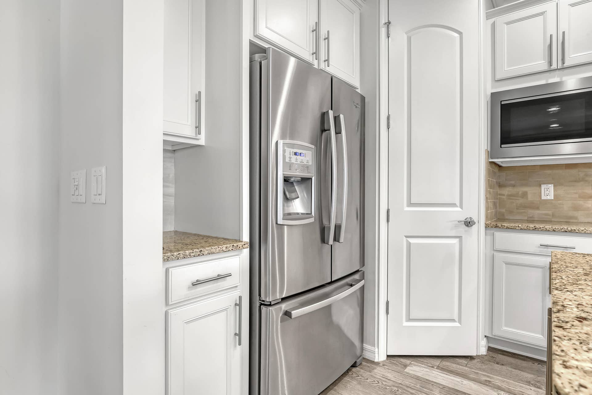 238 SE Longview (14)